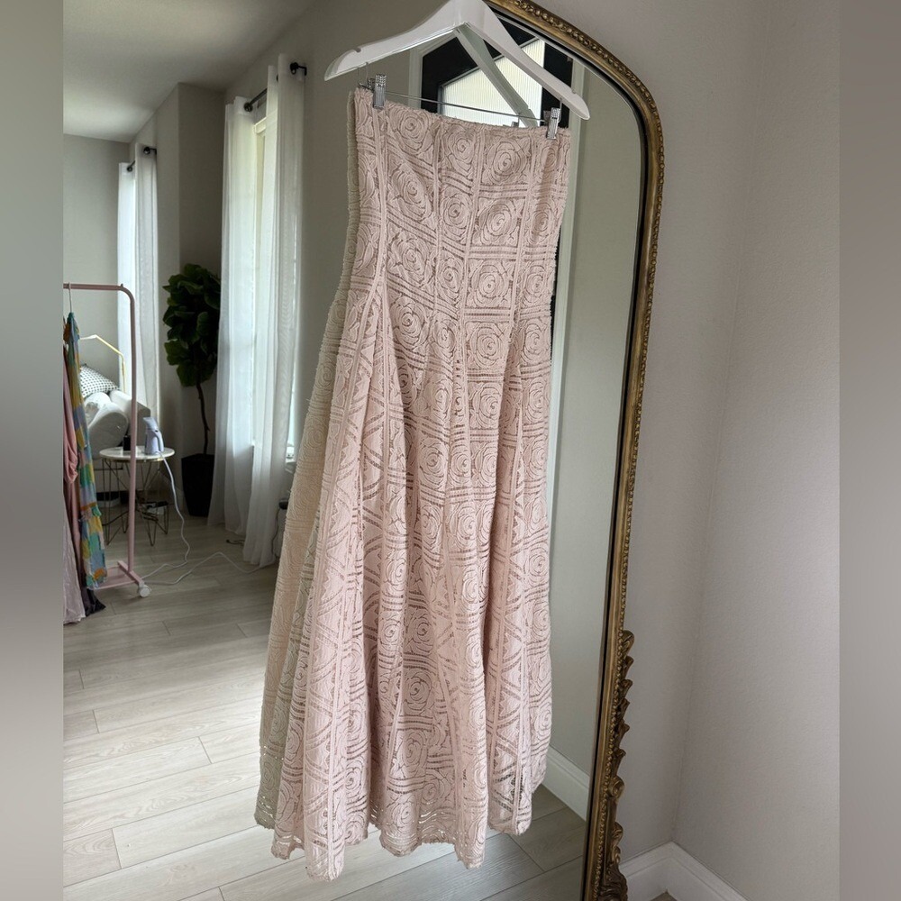Cult Gaia Solia Floral Lace Maxi Dress In Gardenia - Picture 7 of 13